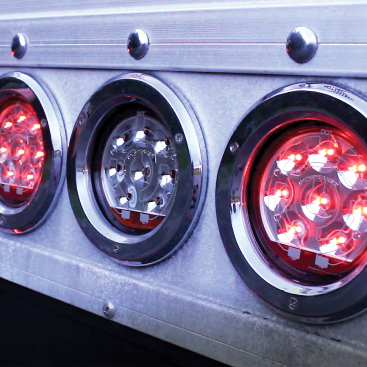 Model 234: Heated 4" Reverse Light - Image 3